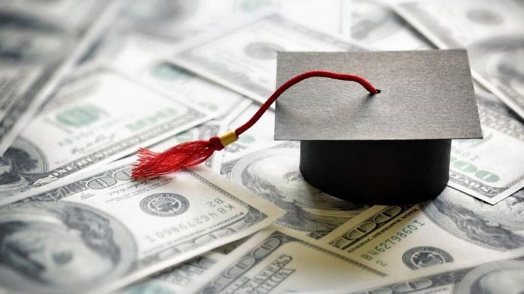 Must you repay pupil loans or make investments for retirement_